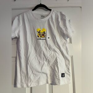 Mickey Mouse white Vans tshirt medium